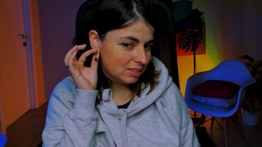 MartaEdams But there are no lesser miracles: a smile, joy, forgiveness, and—a well-timed, well-placed word. To Immagine  3