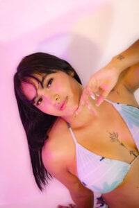 AlanaBlair_ A little bit of me 😈 Kuva 8