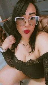 KarolWest_ Public Pic 5