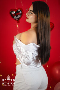 Annie_Larsen San Valentine. 🌸💗🌸💗 Pic 4