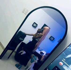 Nashla_D_- Public 사진 2