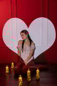 AlannaRussell_ 🌹 Your Valentine’s Fantasy Has a Name ❤️ Billede 3