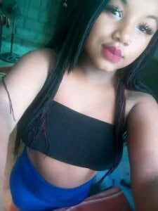 Melany_as Public Kuva