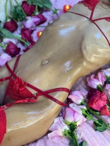 becky_lynch_102: san valentin 💗 ( 5 фото)