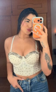 sarita_3 🫢 Foto