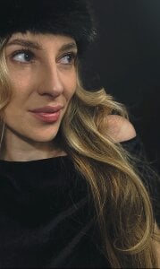 Ava_Lee Public Immagine  6