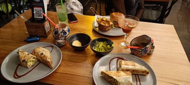 tiffanybrowm Delicious food and drinks🍸 Pic 8