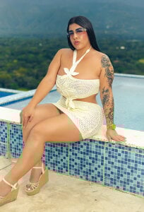 Madisson-Rivas Pool Day 💦 Immagine  2