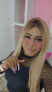 macgenta_drackk Public Foto