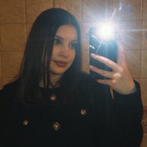 AdelaRowlins Public Poză 2