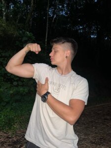 Sebas4lf_ A chill guy wanting love :3 slika