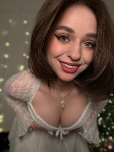 yoyogirlx white winter Pic 3