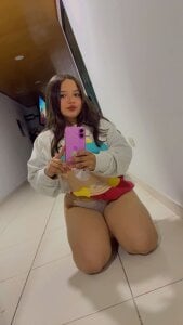 sofi_collen hello guys ☺️ Pic