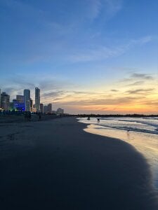 DaisyEmily Honeymoon on the beach Pic 4