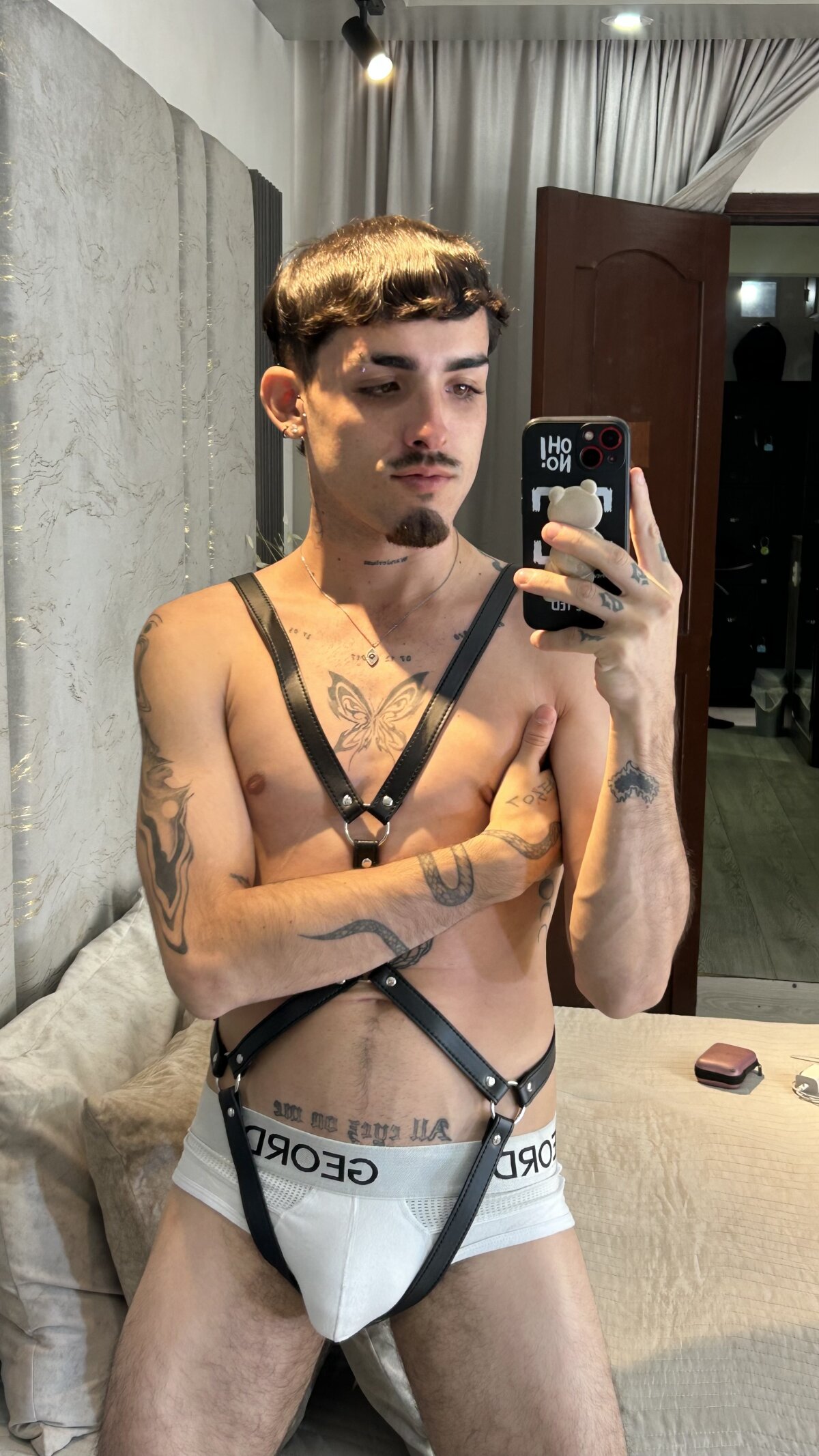 NikoStone_ 님의 트렌드 중인 사진  8575개