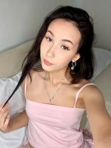 AvrilLatam Glow Girl 🌟💓 Pic 3