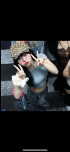 LovelyXiaoYi Public Foto 7