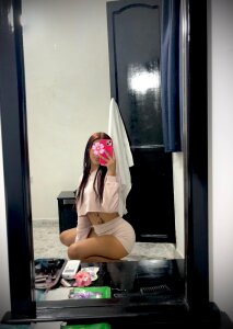 valenshowhot Public Pic 3