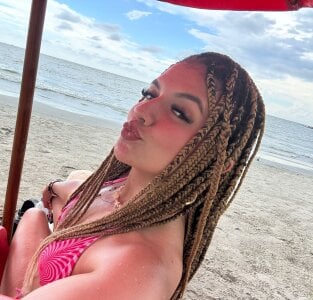 Beach days 🌞⛱ de annavi_  2 photos