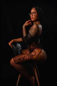 Elizabetth_Roman PHOTOSHOOT 🔥📸 Gambar 3