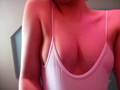 KelliLuepke Tease Foto