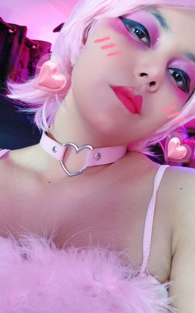 New Posts by the Hottest Webcam Models | Stripchat | superchatlive