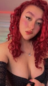 Emily_Jonesh kiss love Billede