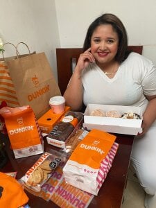 bustyy_juicy feed mee Pic