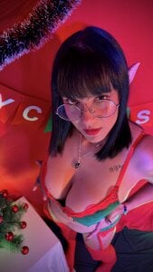 Abril_jones10 Getting so hot this Christmas 🎄 Pic 5