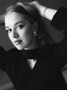 MichikoWienandt Midnight in Montmartre Pic