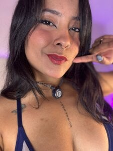 bela_palmer sexy in blue 💙💙💙 Foto 5