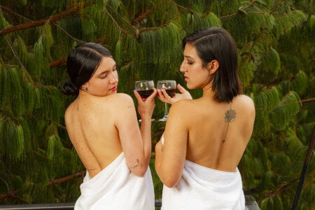 Isa_And_Natasha Nature And Wine Pic 3