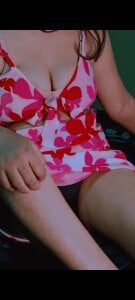 cutehoty77 Hoty  2টি ছবি