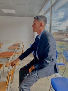 Adam_Grey Public Immagine  4