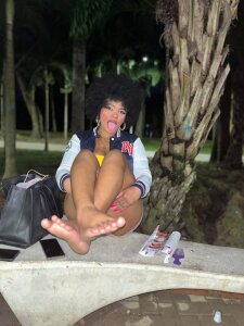 AlliceJelany a day with me Pic 2