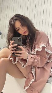 ClaraBakerg Public Pic 8