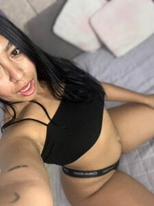 marywhitee__ black suits me well Pic