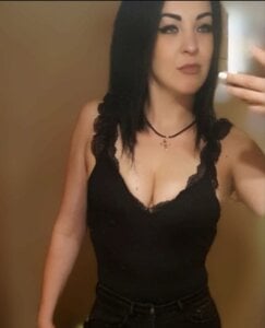 Oliviya_cox Public Foto