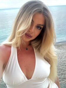 Angel___Blond 🍓 your baby Gambar 7