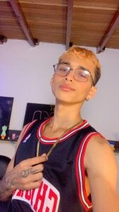 _Josh_Moon_ Public Εικόνα 2