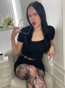 BrookWells Public Pic 2