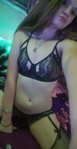 Maddiivy6996 me Hình