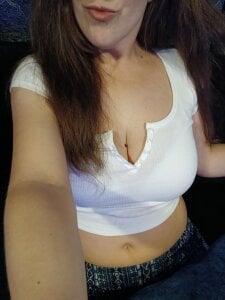 Jeannie_69_andahalf Public Pic