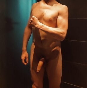 6incheswannacum My 6 inches Cock 😉 Pic