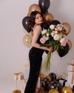 Momo_Ayase_ Mo Photo 2