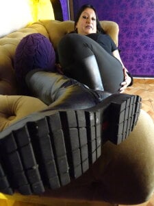 Dalia_Mills Public Pic