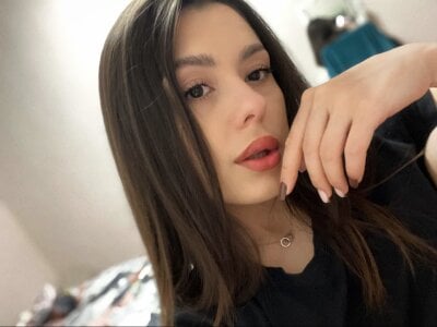 AlveraCappola My silence has chapters Pic