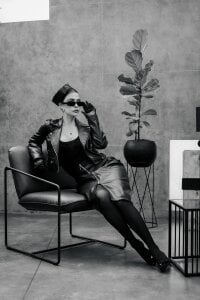 ElleDiane Black & White Pic 5