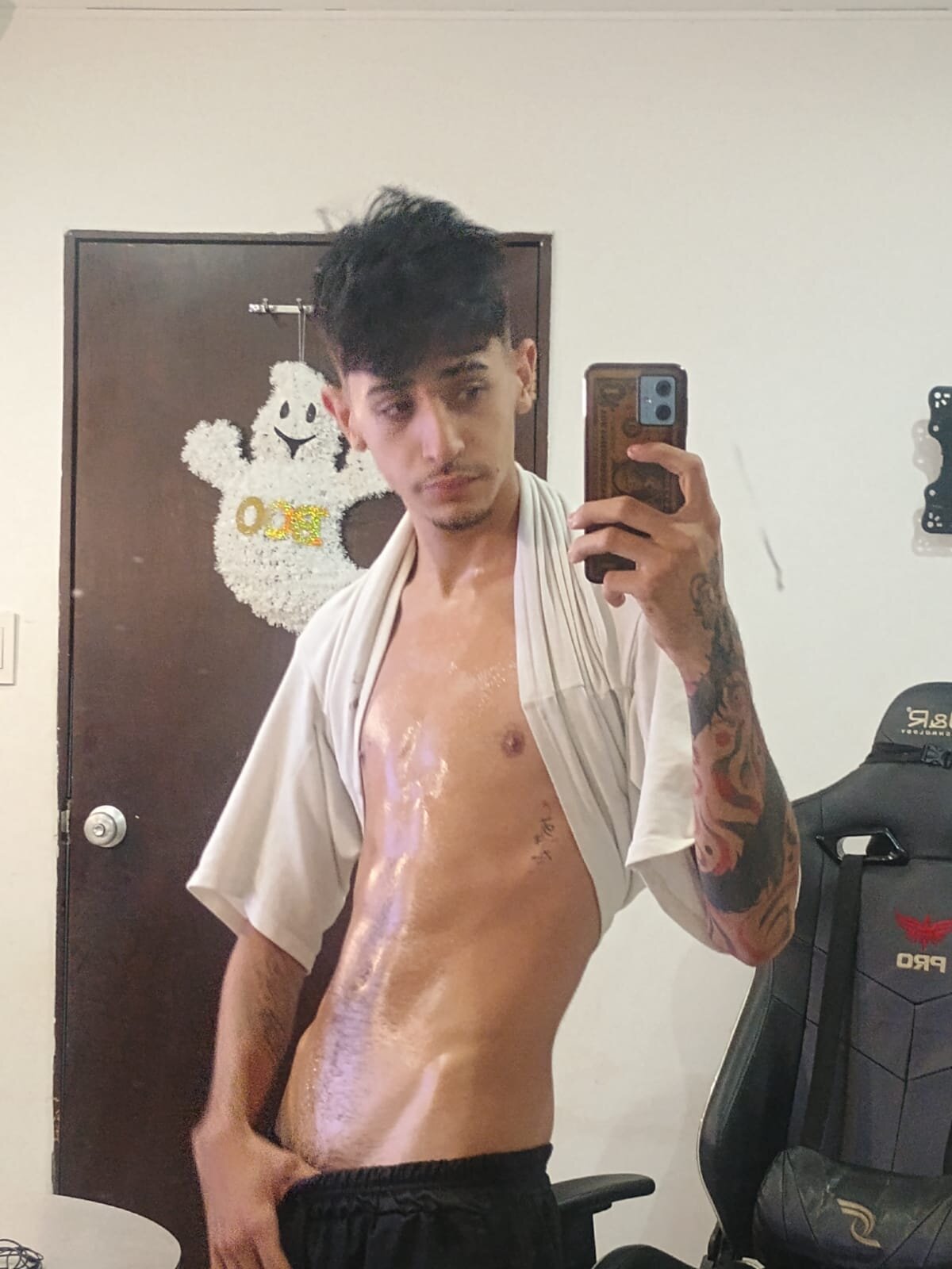 j_martony Trending Pic 5967