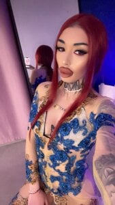 Pics that I took before my stream 😄 de CassandraFoxy  8 Imagens